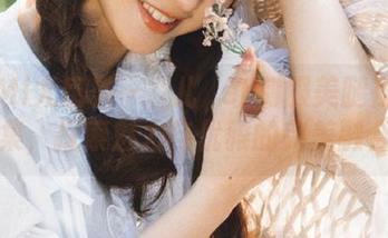 YouMi尤蜜荟 - 玥儿玥er制服美腿在线写真合集，探索魅力与优雅的完美融合.txt
