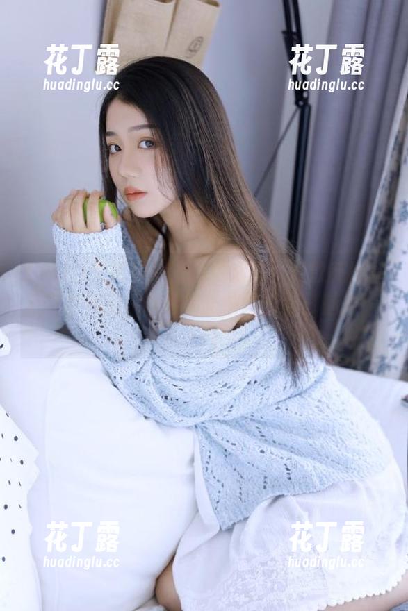 YouMi尤蜜荟 - 多角度欣赏！黄歆苑比基尼写真原图，带你领略独特的夏日魅力！.txt