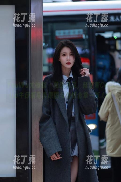 YouWu尤物馆-陆萱萱Cecilia YouWu尤物馆 - 领略风采,陆萱萱Cecilia牛仔裤写真原图与独特合集一览.txt