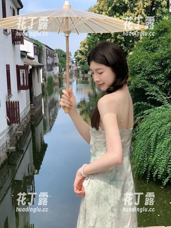YouWu尤物馆-陆萱萱Cecilia YouWu尤物馆 - 陆萱萱Cecilia穿着白裙,捕捉瞬间的美图照片,呈现迷人气质.txt