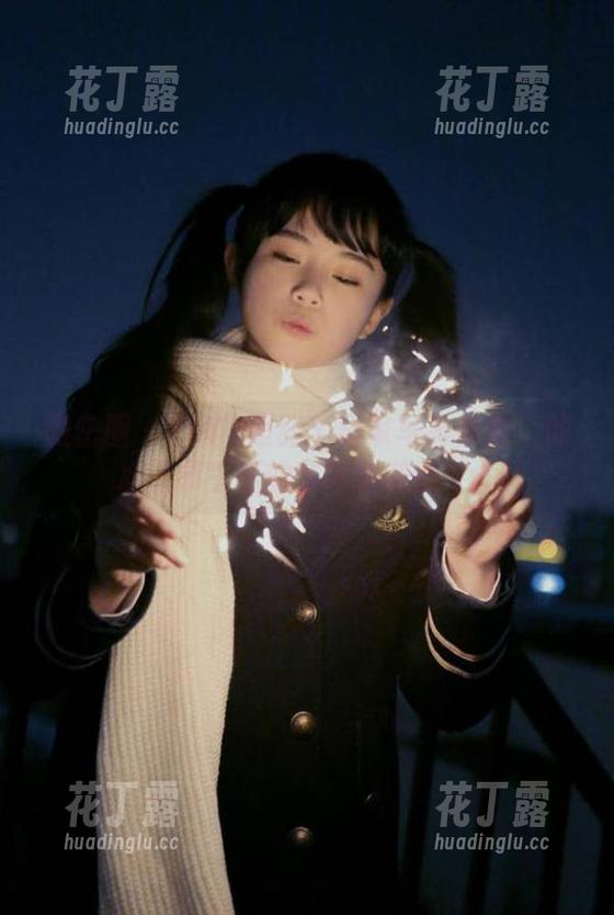 微密圈 - YuYu超甜丫居家写真合集：倾心记录生活的艺术与美感.txt