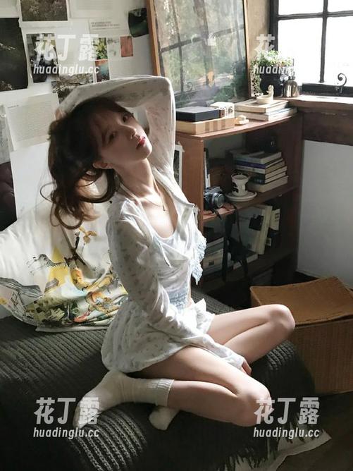 beautyleg-PinQ beautyleg - PinQJK高清套图,感受时尚与魅力的完美结合.txt