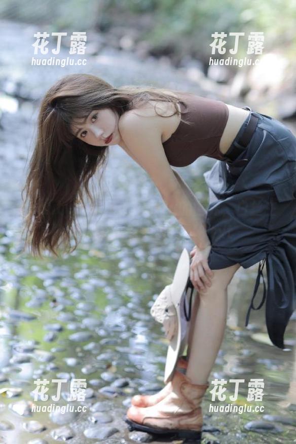 beautyleg - 探索Rita的世界，白丝主题写真照片原图大揭秘.txt
