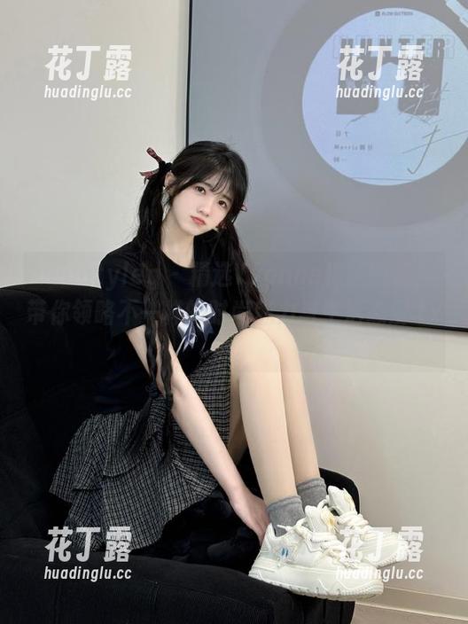 beautyleg - 精选Yvonne棉袜图集，带你领略不一样的时尚魅力与生活态度.txt