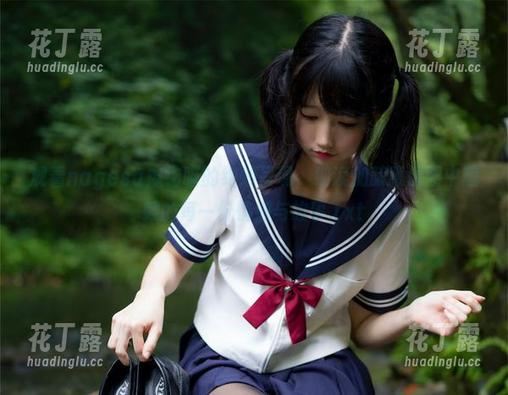 观看nagesa魔物喵的绝妙呈现，细读加藤惠原图中蕴藏的每一份情感与故事.txt