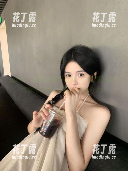 pans-妮妮 pans - 最新浴缸作品集:妮妮展现优雅气质与宁静心灵的完美结合.txt