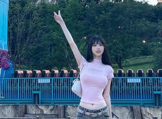 pans - 曲奇红裙图集在线首发，甜蜜与优雅的绝妙对决！.txt