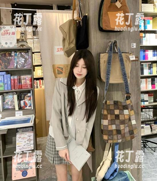 pans-英英 pans - 英英的纯白写真系列,全新高清原图带你领略清新风格.txt