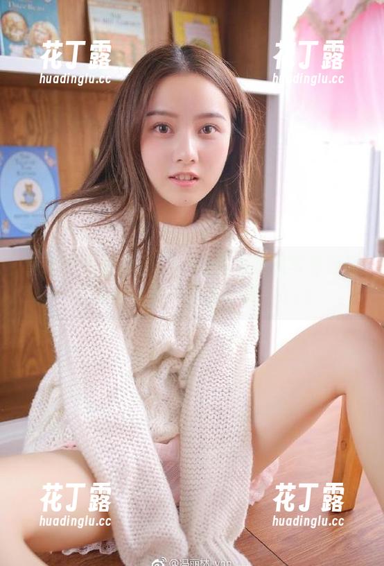 shimo霜月 传递独特魅力,shimo霜月眼镜写真原图及精选照片一次看个够!.txt