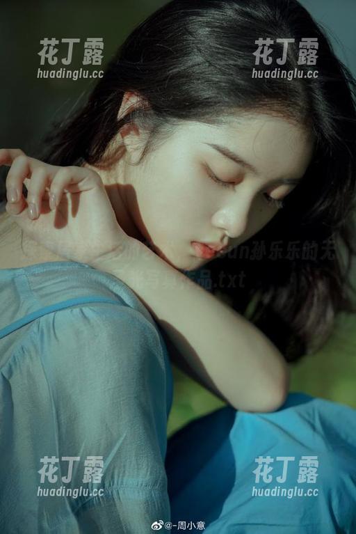 探索居家生活的艺术，yeeun孙乐乐的无圣光写真作品.txt