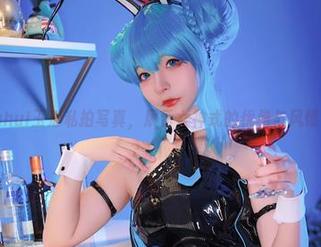 yuuhui玉汇私拍写真，展示女神式的优雅与风情.txt