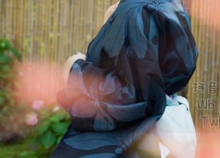 细腻情感融入的图集：yuuhui玉汇的卖火柴的小女孩写真作品展现生活的美好.txt