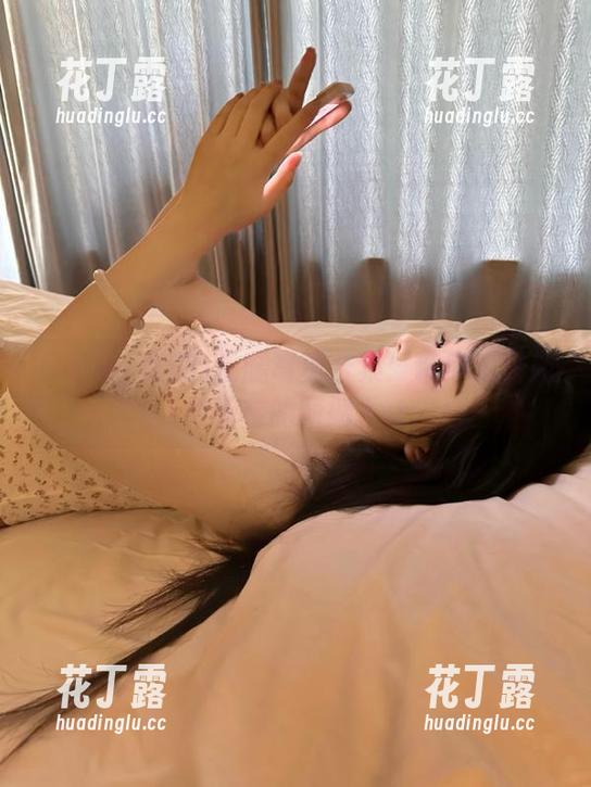いくみ(育美)长腿写真合集：带你走进宛如画卷的图册.txt