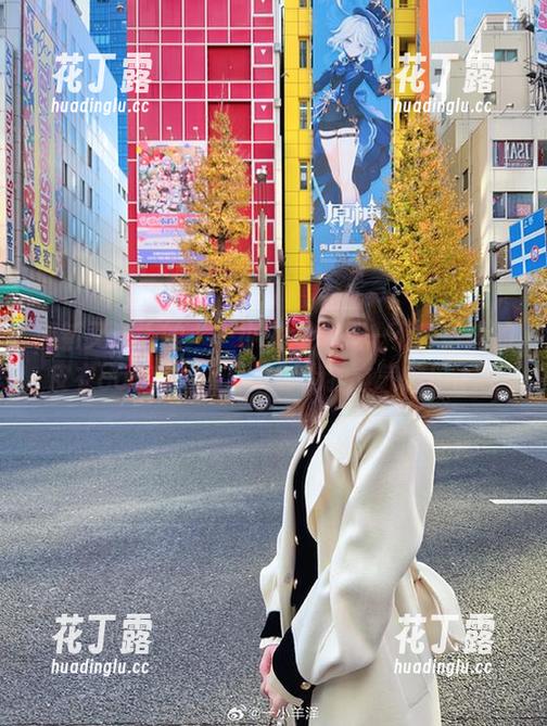 清新又迷人的“一小央泽”——不容错过的皮衣cos套图，尽展时尚独立气息！.txt