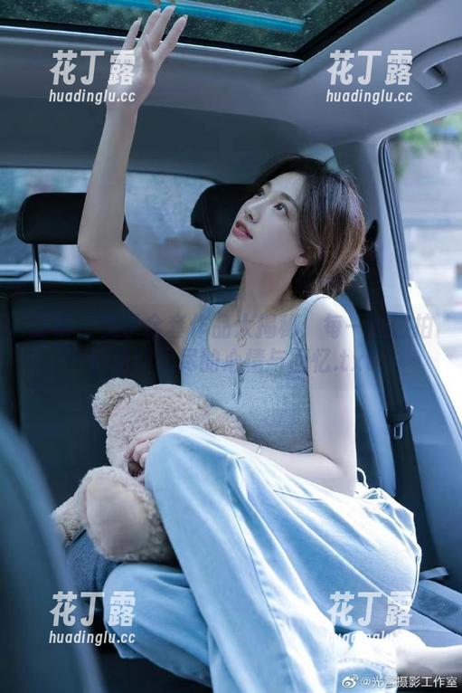 丽柜 - 兔子全套作品大揭秘：每一张旅拍都承载无尽的心情与回忆.txt