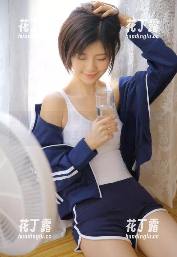 丽柜 - 独特定制图集，兔子与“厨娘”共同谱写厨房生活的美丽篇章.txt