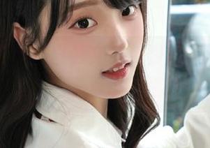 丽柜 - 清爽夏日，文欣免费写真作品为你呈现绝美夏季风情.txt