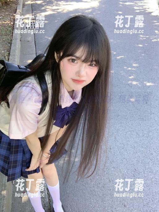 丽柜 - 揭秘王炜炜女友的魅力：精美写真作品原图分享.txt