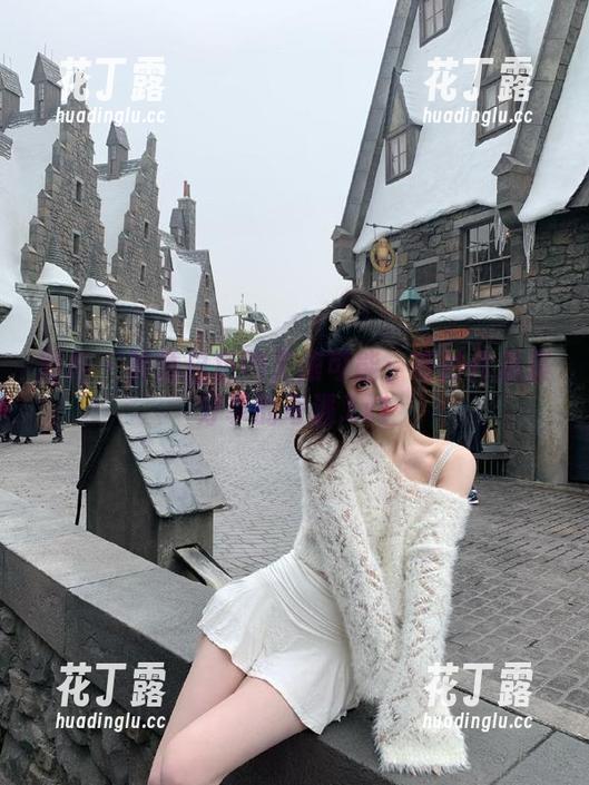 丽柜-钟情 丽柜 - 钟情白色的无限可能:奇妙作品集分享的奇遇.txt