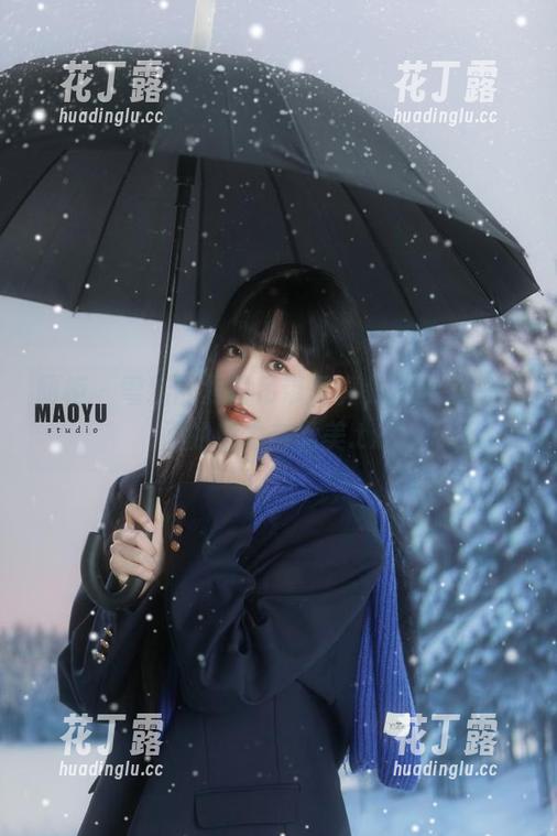 丽柜 - 雪糕的夏日吊带写真，捕捉那一瞬间的魅力与柔美.txt