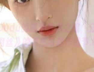 余多多Dudu的摄影艺术之旅，分享作品《肉丝》的灵感与创作细节.txt
