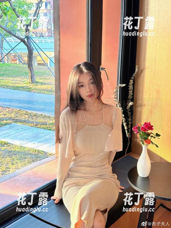 你烨烨的天台高清写真分享，让我们共同记录那些灿烂的瞬间！.txt