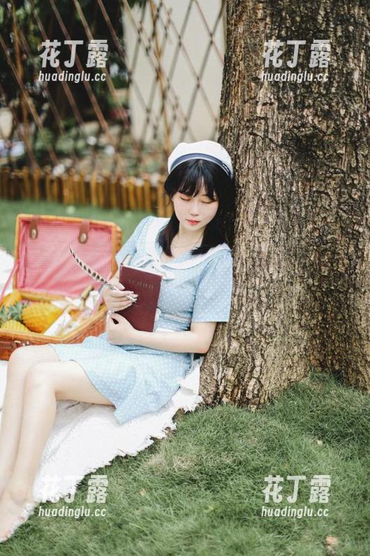 从定制到写真：依依超级懒与女仆2.0的完美结合，等你来探寻.txt