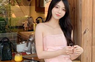 克拉女神 - 全新睡衣图集更新！姜璐的迷人瞬间，带你走进她的梦境.txt