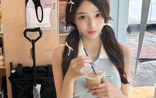 克拉女神 - 看完慕菲的JK写真，才知道什么叫‘图片作品’带来的视觉冲击！.txt