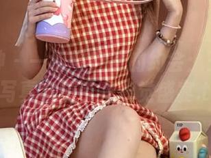 克拉女神 - 一场与自然的约会：王睿的户外写真套图带来视觉盛宴.txt