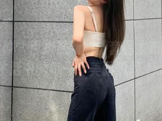 克拉女神 - 百琳最新剧情套图发布：展现生活中的每一个美丽瞬间.txt