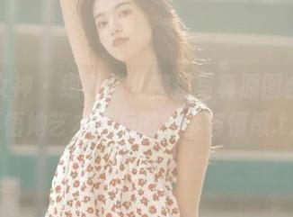 克拉女神 - 细看颖儿裸足写真原图合集，领悟她艺术背后的故事与情感.txt