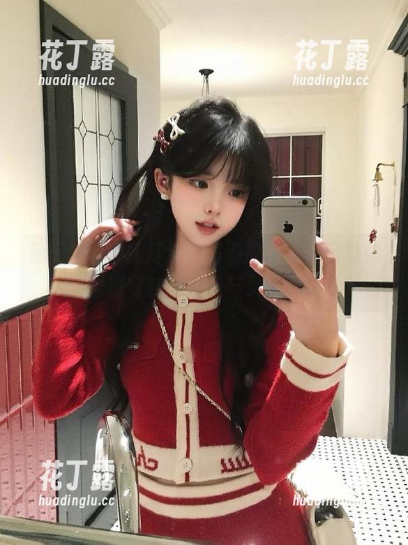 兔玩映画 兔玩映画倾情打造,高清原图完美记录体操服穹妹的动感与灵动.txt