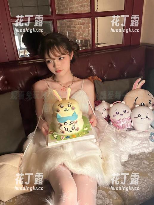 兔玩映画 观看兔玩映画的红蓝少女,感受每一张原图背后的故事!.txt
