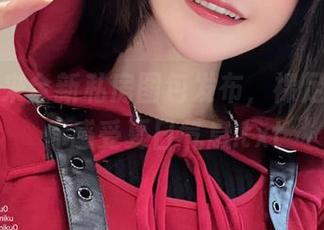 千夜未来全新私房图包发布，裸足之旅让你感受夏日气息.txt