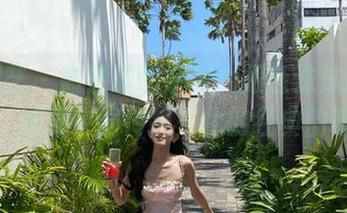 南国足艺 - 高清原图系列：跟随沫沫的旗袍写真，感受中国传统文化的经典韵味.txt
