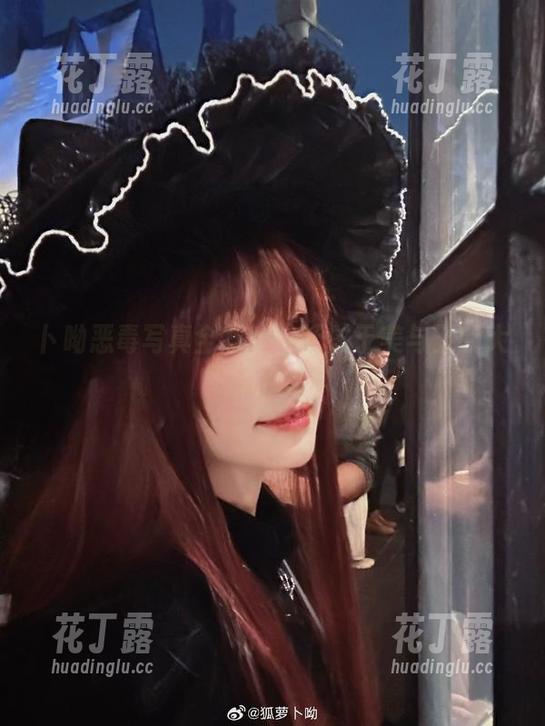 卜呦恶毒写真全集：一场关于美与丑的大胆探索.txt