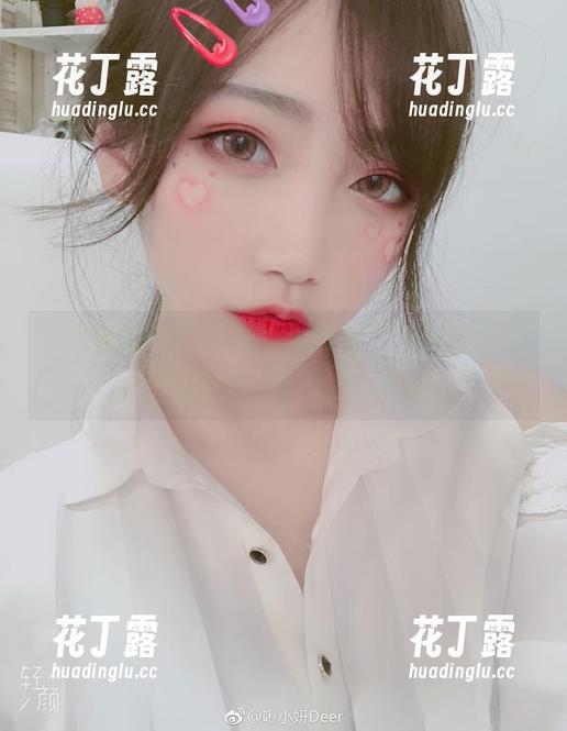 免费收藏！啾小妍暗夜猫女写真合集，让萌动瞬间温暖心房！.txt