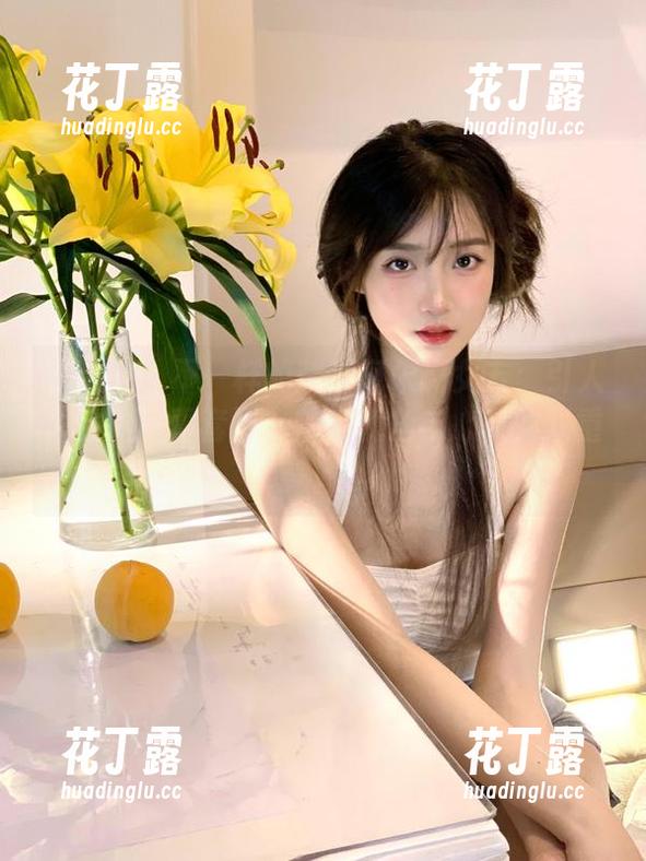嗲囡囡-就是阿朱啊 嗲囡囡 - 不一样的就是阿朱啊女友:引人入胜的写真套图,带来视角与心灵的双重享受。.txt