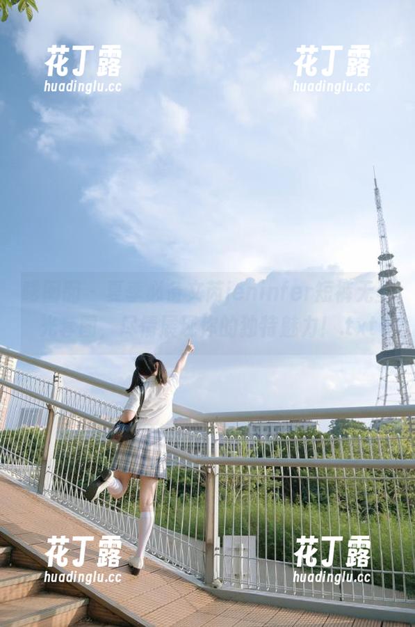 嗲囡囡-文芮jeninfer 嗲囡囡 - 夏季必备文芮jeninfer短裤无圣光套图,尽情展现你的独特魅力!.txt