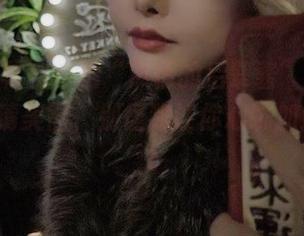 夏小秋秋秋：把“热情的后辈酱”展现得如此高清美图，别怪我让你心跳加速！.txt