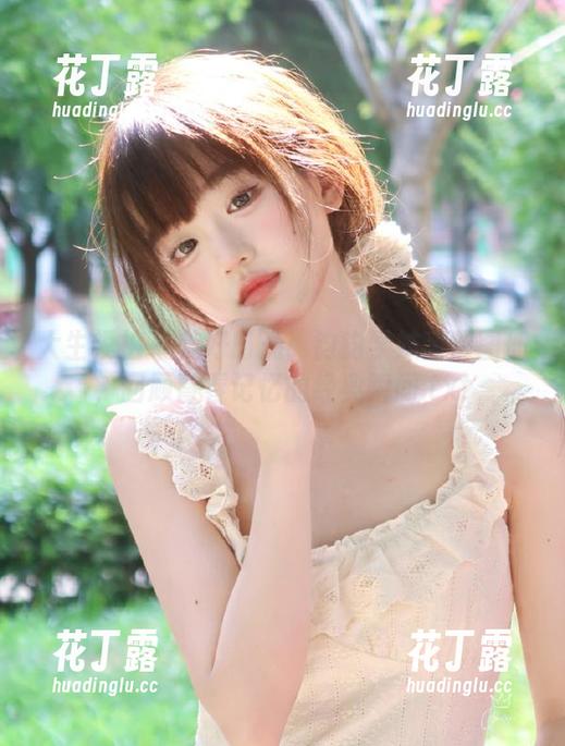 大生模拍 - 美好时光：钧钧学妹高清图册，回顾青春记忆的经典瞬间.txt