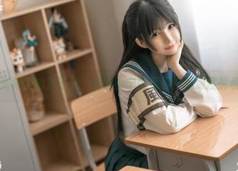 无圣光背后的万圣节：失眠小宁的写真作品深度解析.txt