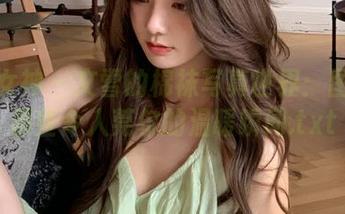 头条女神 - 文雪的棉袜写真世界：图库中那些令人莞尔的温暖瞬间.txt