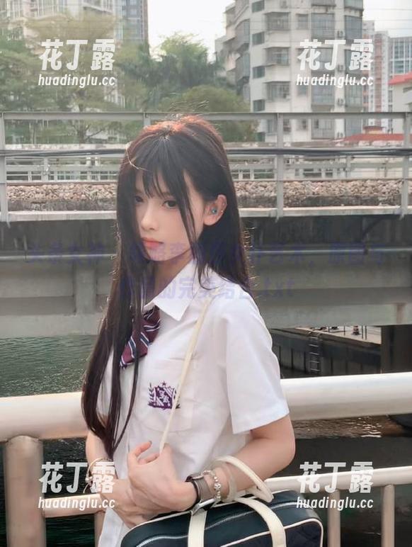 头条女神-李丽莎 头条女神 - 领略李丽莎女仆艺术,原图与作品的完美结合.txt