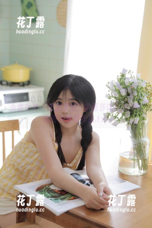 头条女神-李丽莎 头条女神 - 原图灵感:李丽莎以丝袜演绎的时尚写真作品.txt