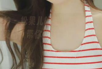 头条女神 - 松果儿的美足写真展，分享她的最新美图，带你进入一个美丽的世界！.txt