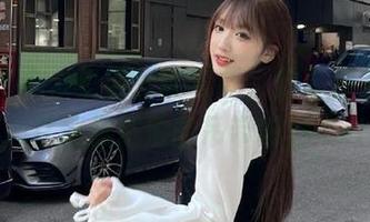 头条女神 - 秦若兮的套图，分享那些让人心甘情愿沉沦的吊带时刻.txt