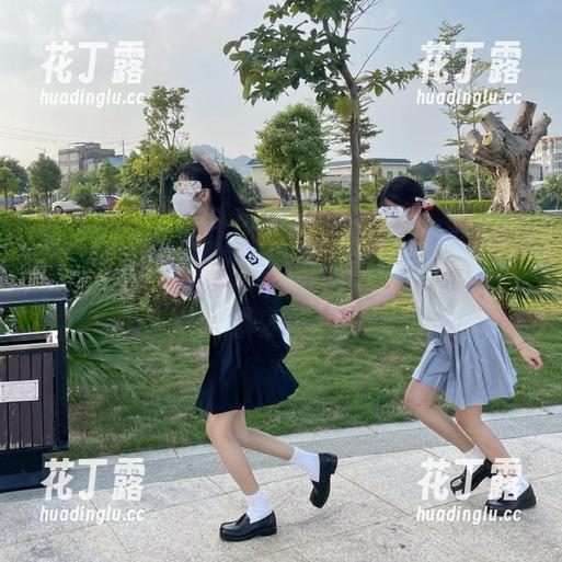 头条女神 - 限时免费“语溪天台”写真图包，带你领略风光与韵味，快下载这份视觉盛宴！.txt