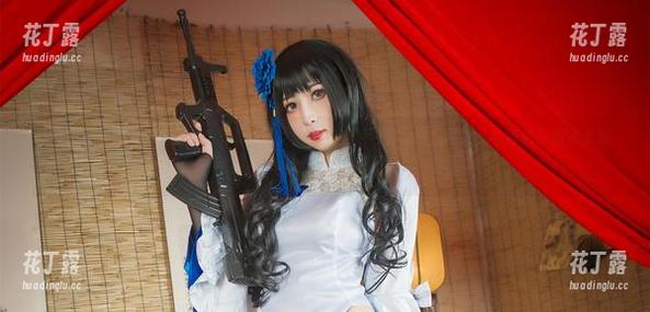 小酥酱带你进入女仆黑丝的写真原图之旅，感受她独特魅力的同时，也刷新你的审美观.txt